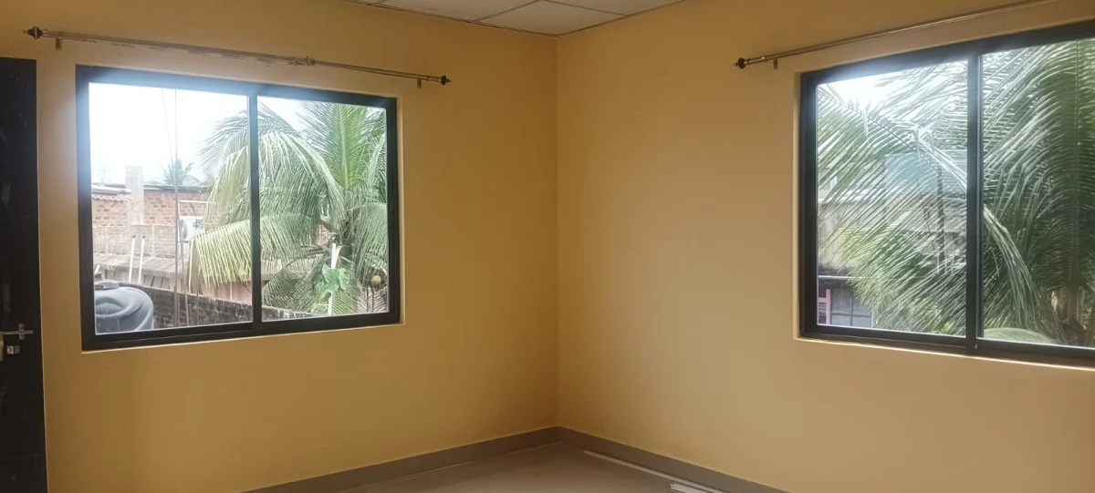 1R rent  at sinaki path