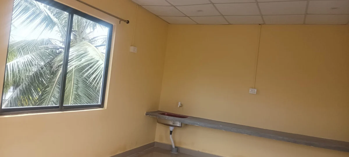1R rent  at sinaki path